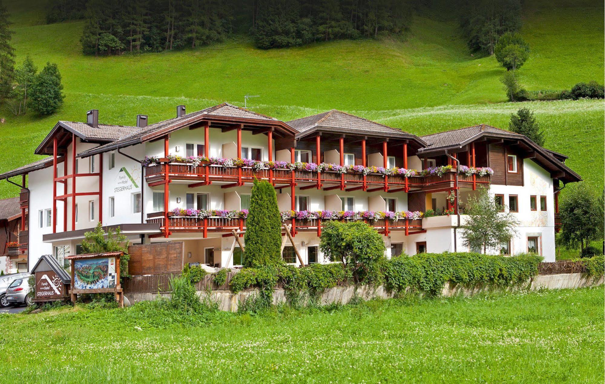 Hotel Stegerhaus Ahrntal Exterior photo